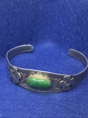 Sterling Silver Green Malachite Cuff Bracelet Thunderbird